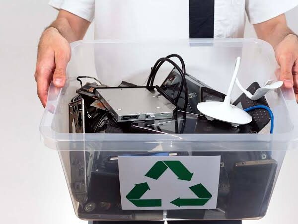 Sustainable Solutions for Disposing of Old Electronics